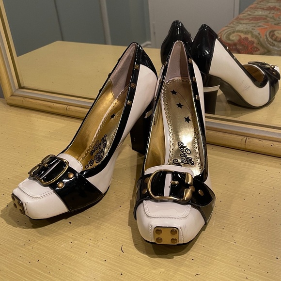 Naughty Monkey Shoes - Naughty Monkey Vintage Pumps